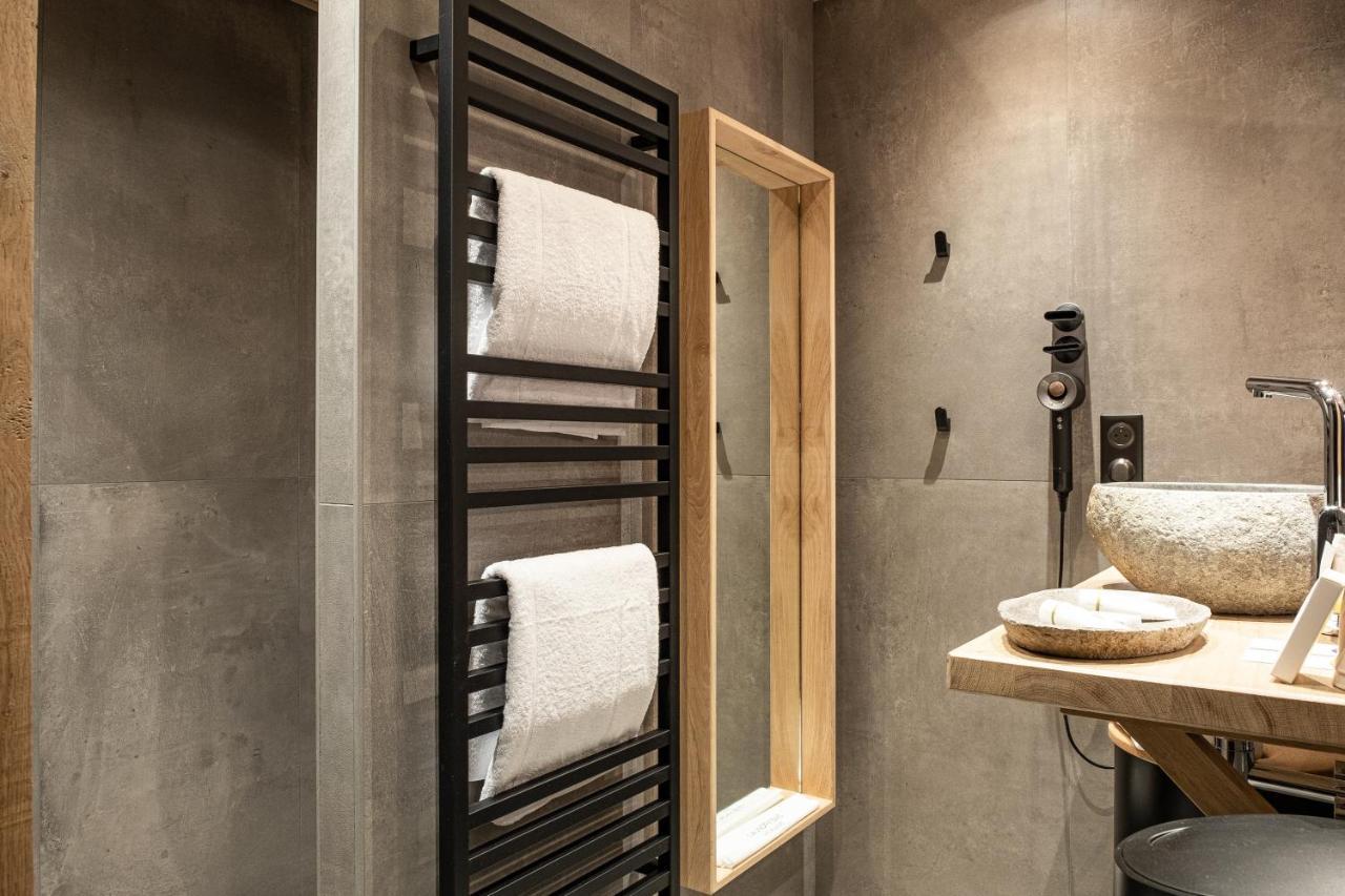 Le Studio Des Pres Verts Suite Design Avec Jacuzzi Privatif Jouey Exteriér fotografie